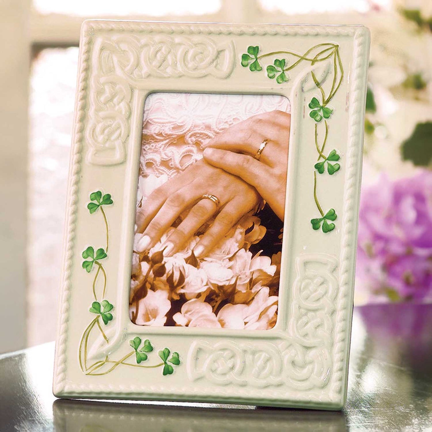 Belleek Classic Tara Shamrocks Frame 4x6