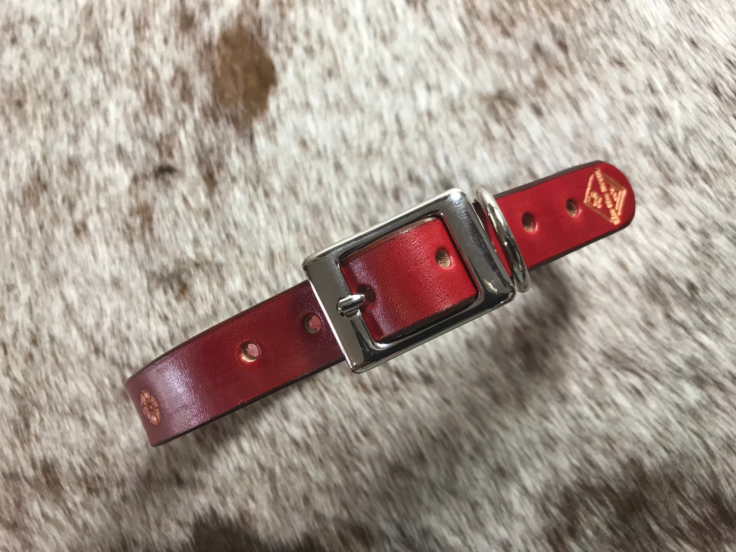 Hand carved flower pattern leather collar - small to medium dogs