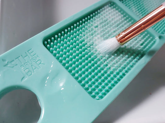 Makeup Brush Cleaner Mat - Brush Cleaning Mat for Cleaning Brushes - Makeup Cleanser for Brushes - Makeup Cleaning Pad - Deep Cleans Foundations Brushes - The First and Only Makeup Brush Exfoliator