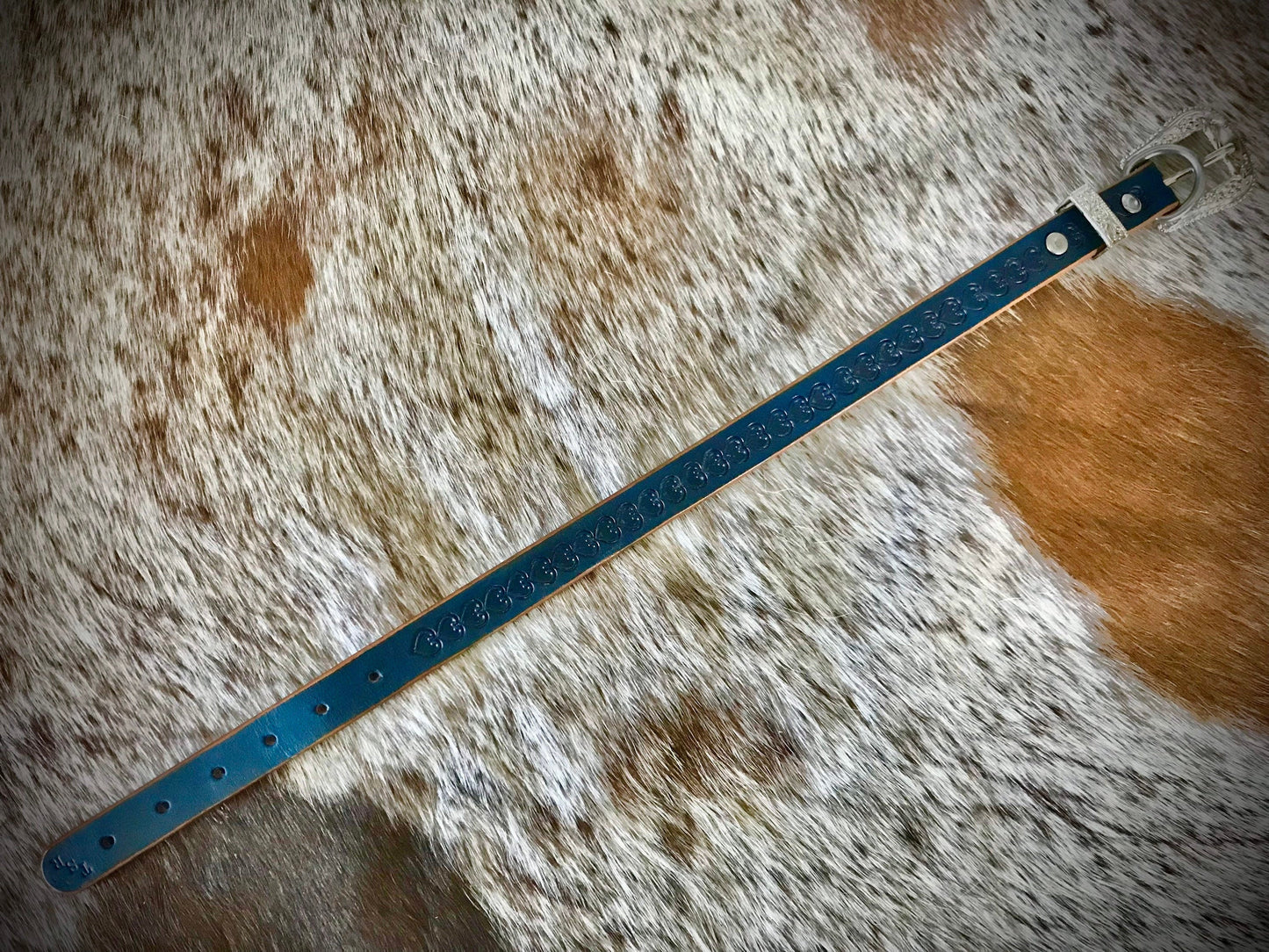 Love heart medium collar with engraved buckle